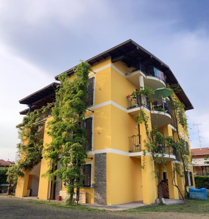 Draisina Bike Apartments Due Oleggio Castello Extérieur photo